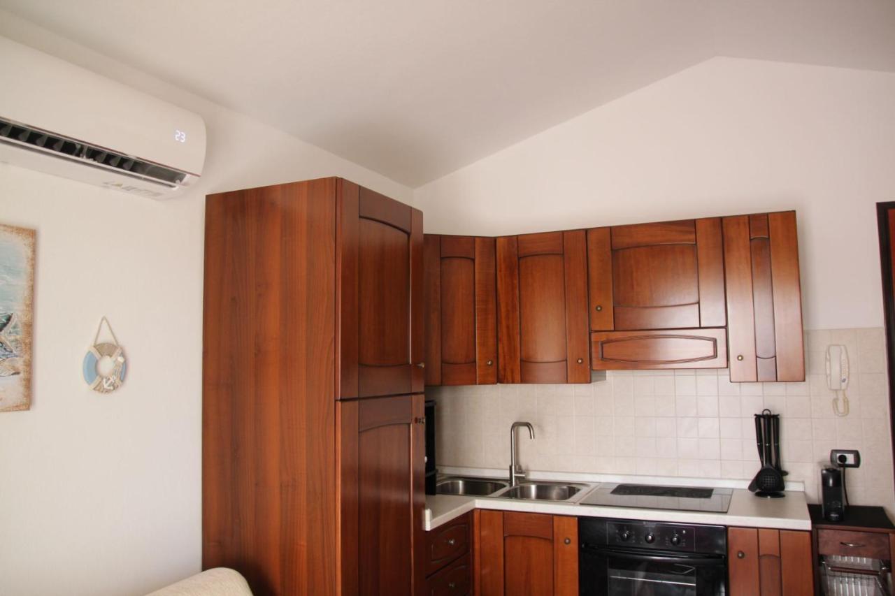 Magibac Due - Casa Vicino Aeroporto E Mater Olbia Apartment Bagian luar foto