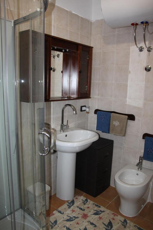Magibac Due - Casa Vicino Aeroporto E Mater Olbia Apartment Bagian luar foto
