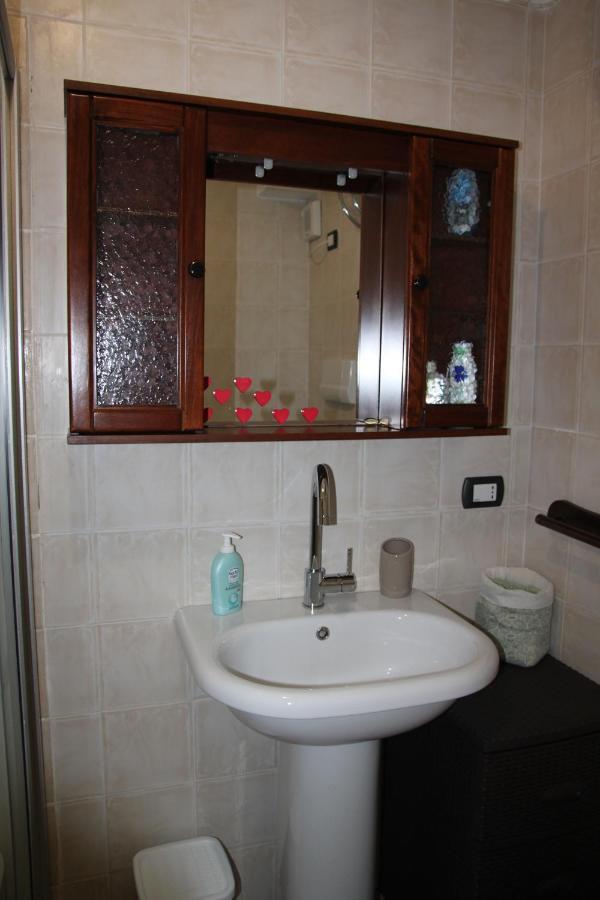 Magibac Due - Casa Vicino Aeroporto E Mater Olbia Apartment Bagian luar foto